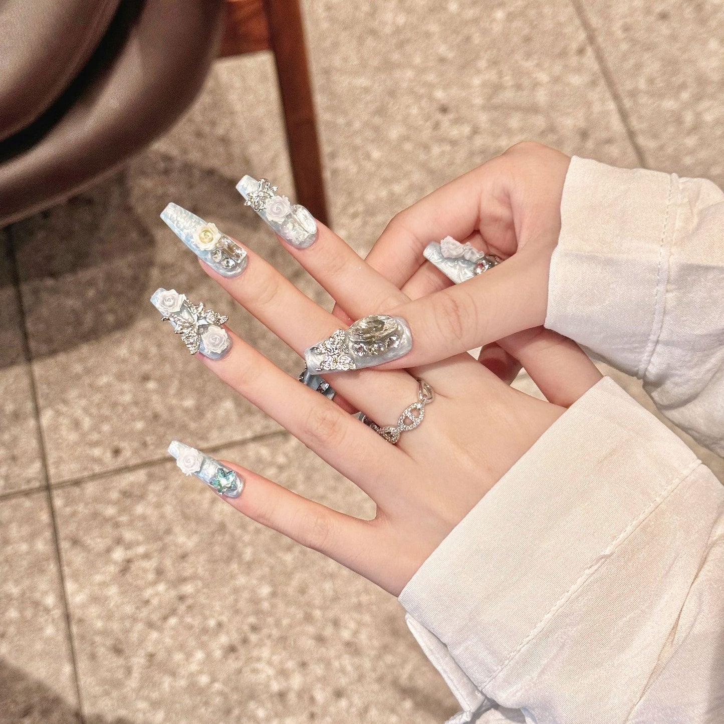 Blue Shinning  Diamond With Roses