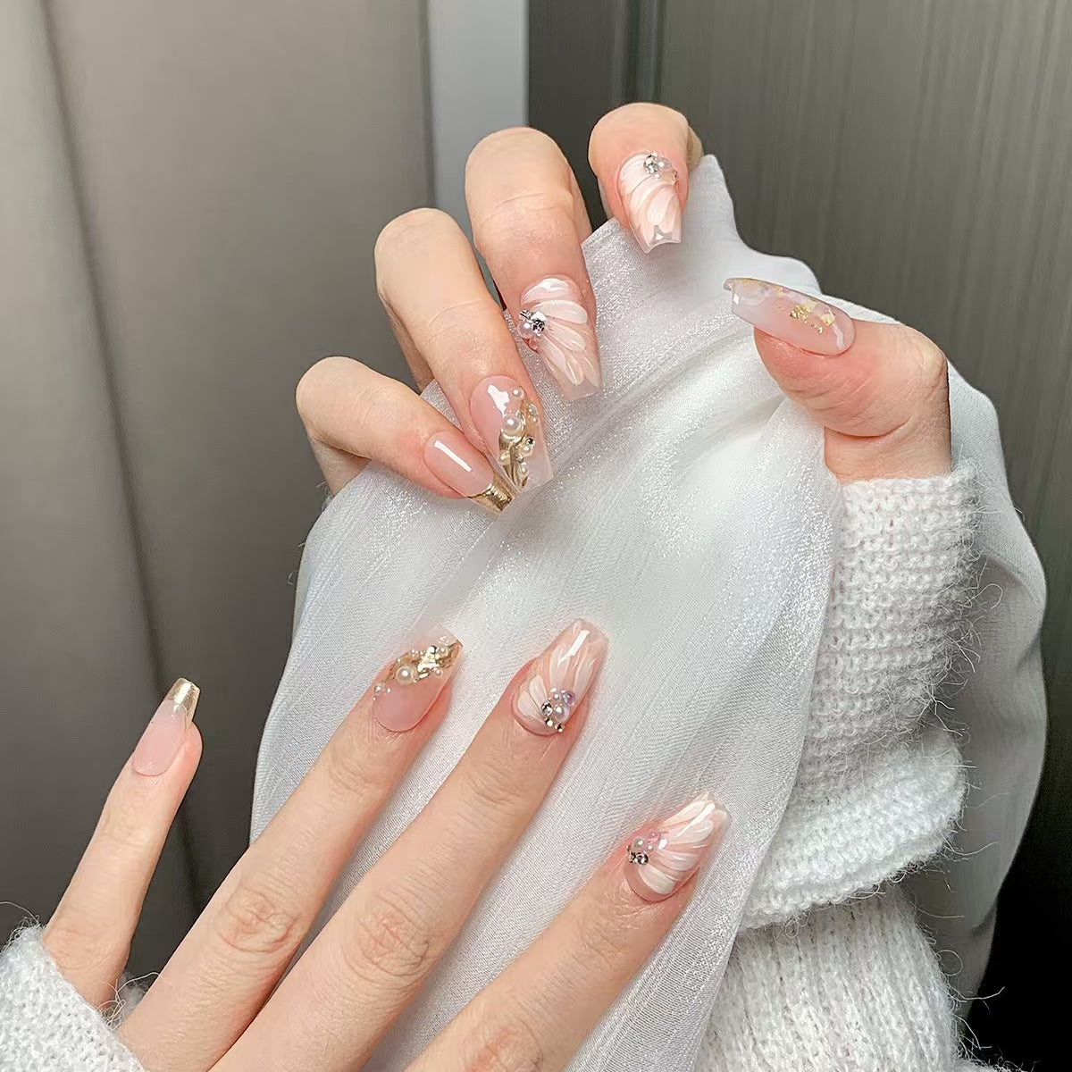 Dancing Floral Pattern(Nude)