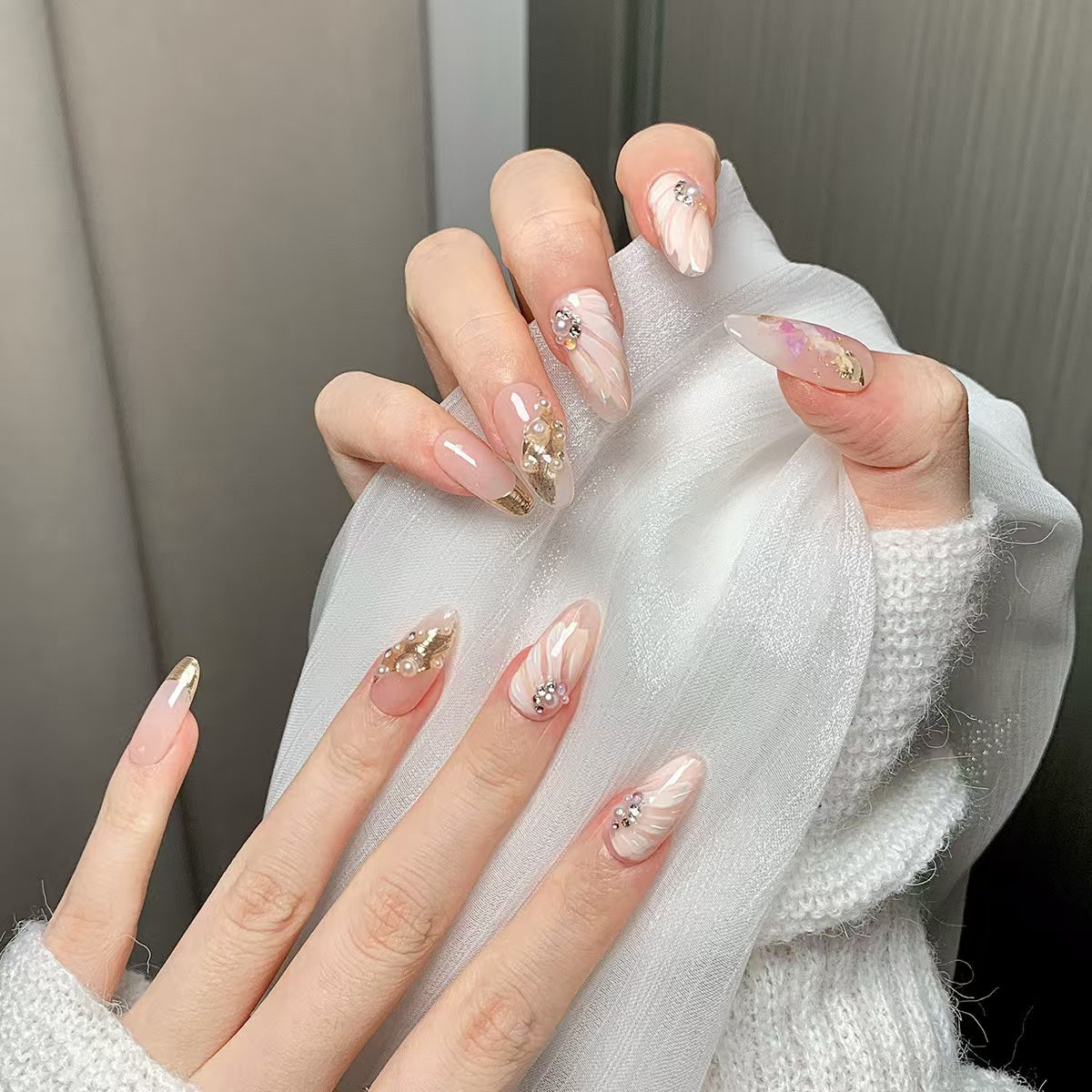 Dancing Floral Pattern(Nude)